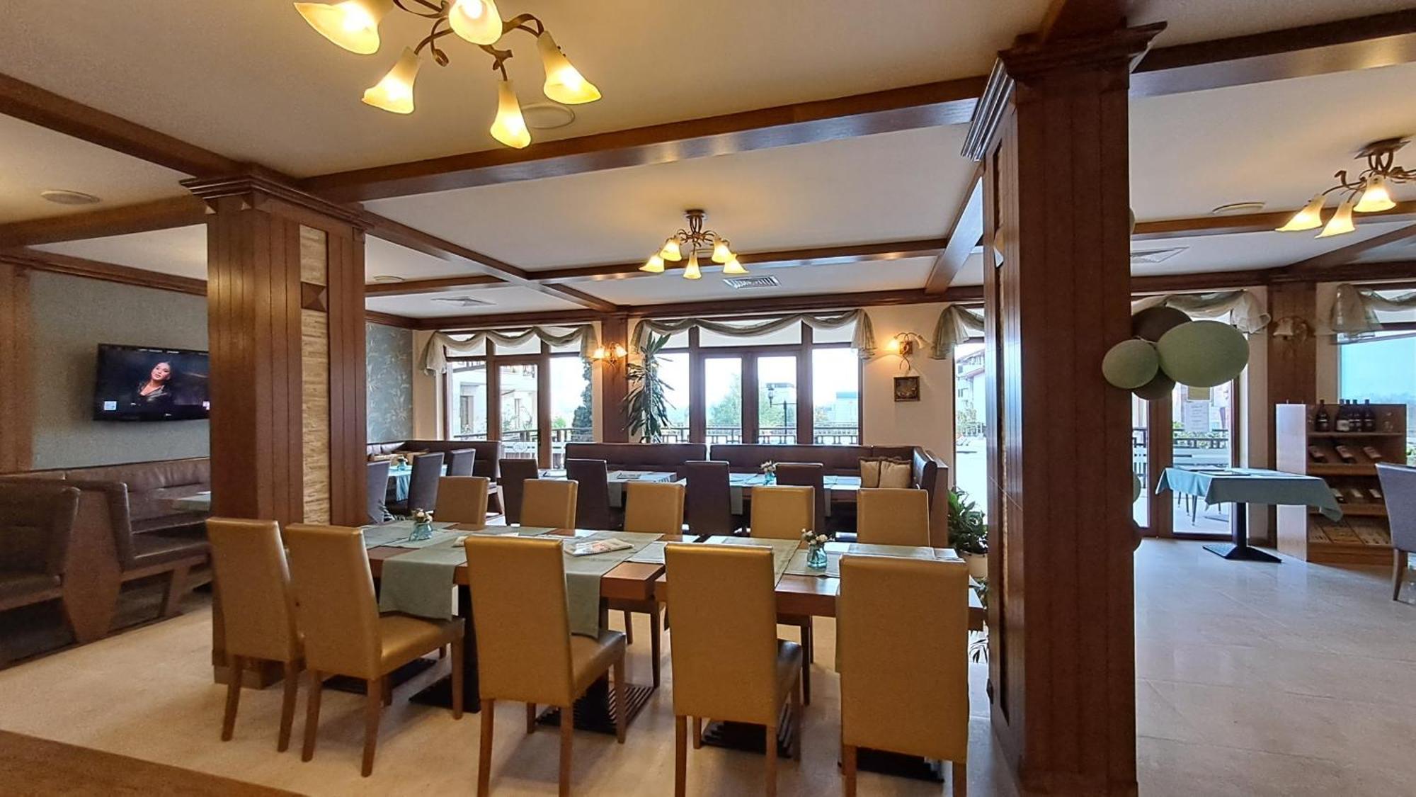 Relax Holiday Complex & Spa Slăntjev Brjag Exteriör bild