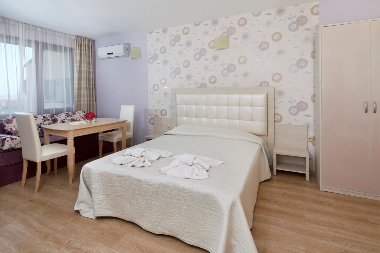 Relax Holiday Complex & Spa Slăntjev Brjag Exteriör bild