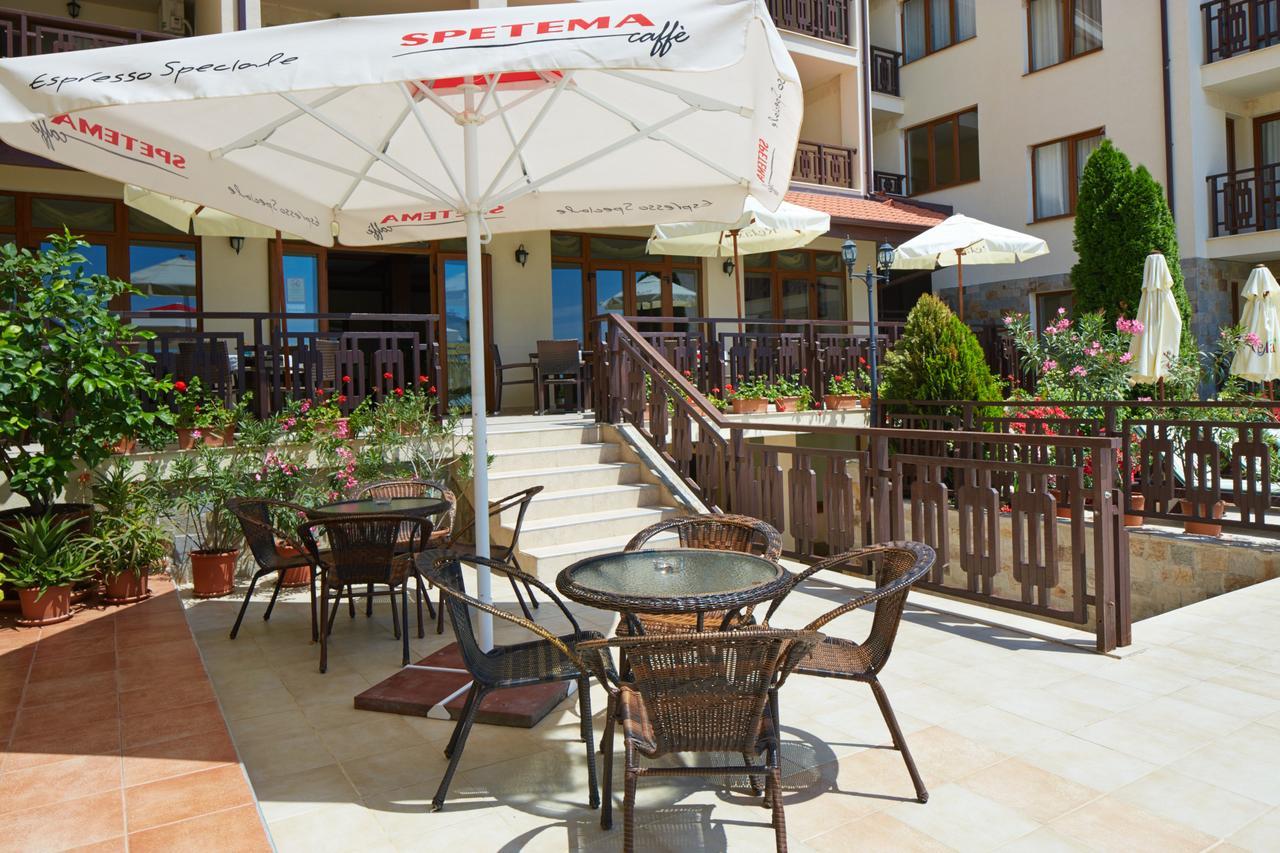 Relax Holiday Complex & Spa Slăntjev Brjag Exteriör bild